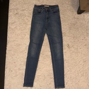 Word a few times! In great condition!